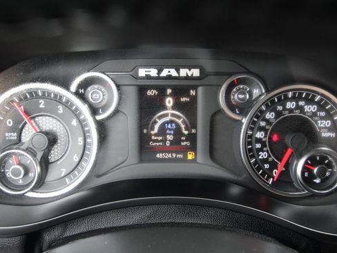 Used 2024 RAM 2500 Big Horn AWD/4WD image 47