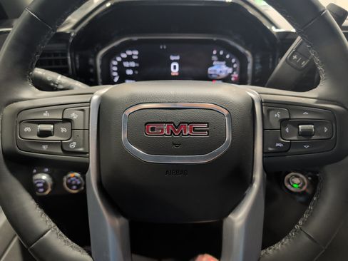 Used 2026 GMC Sierra 1500 Elevation w/ Elevation Select Package AWD/4WD image 9