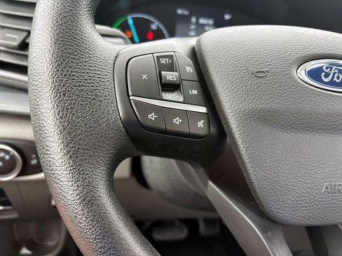 Used 2024 Ford E-Transit RWD image 13