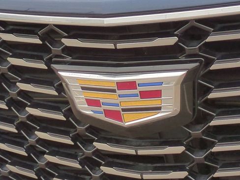 Used 2021 Cadillac XT4 Premium Luxury w/ Technology Package image 14