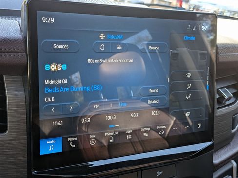 Used 2023 Ford Expedition Limited image 22