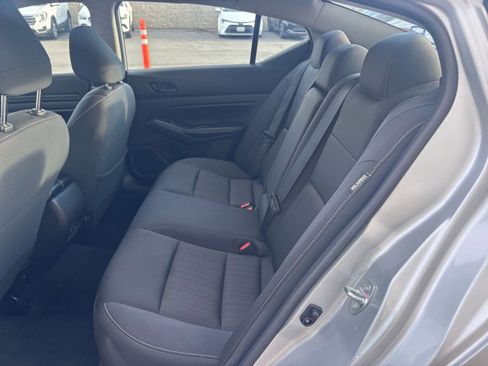 Used 2024 Nissan Altima 2.5 SV image 25