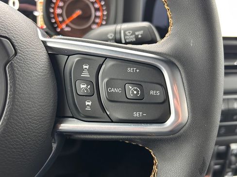 Certified 2024 Jeep Wrangler Sahara w/ Technology Group image 20