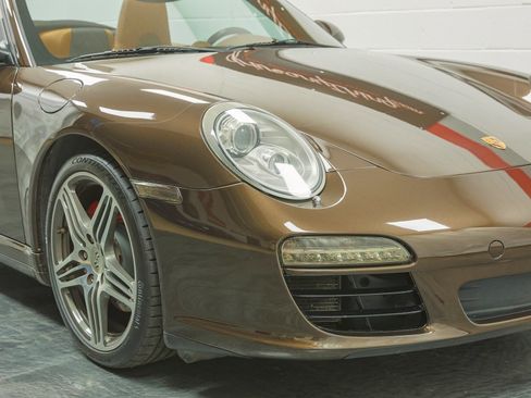 Used 2009 Porsche 911 Carrera 4S image 32