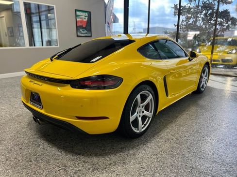 Used 2020 Porsche 718 Cayman S image 6