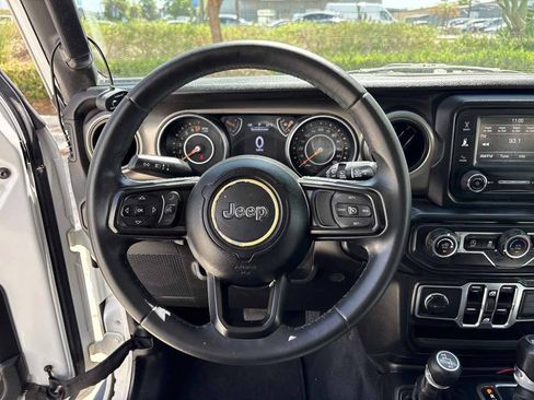 Used 2018 Jeep Wrangler Unlimited Sport S AWD/4WD image 18