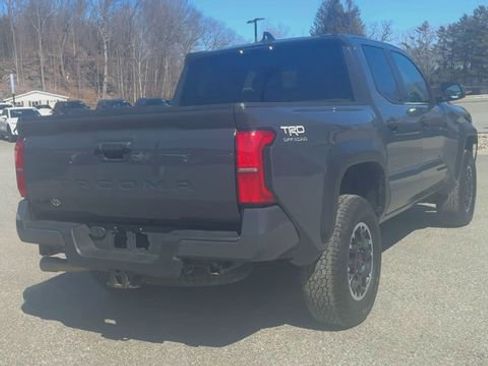 Used 2024 Toyota Tacoma TRD Off-Road AWD/4WD image 8