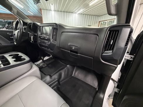 Used 2018 Chevrolet Silverado 2500 W/T image 36