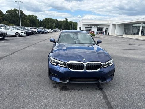 Used 2020 BMW 330i xDrive Sedan w/ Convenience Package AWD/4WD image 2