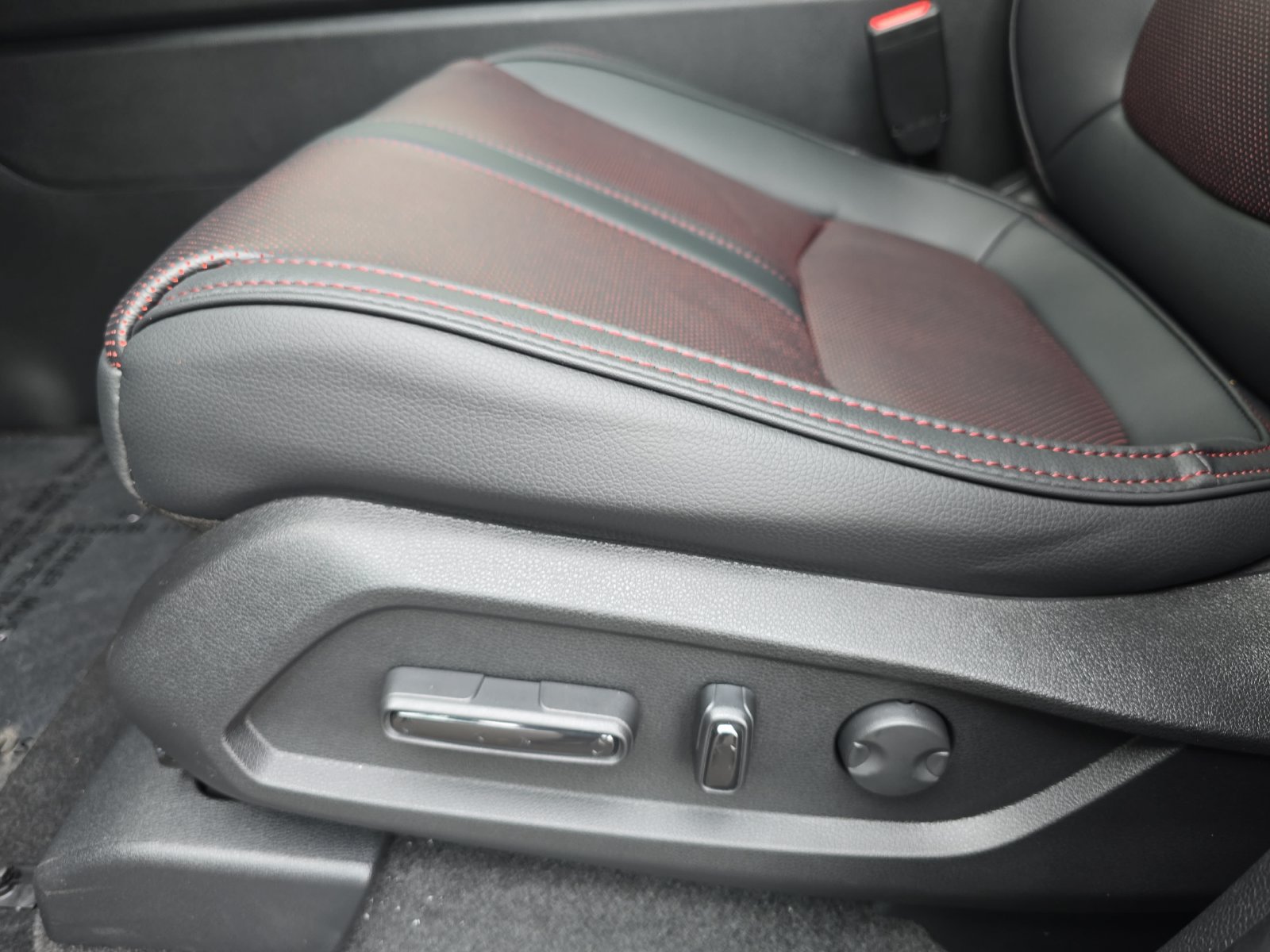 New 2026 Honda Pilot Black Edition image 29