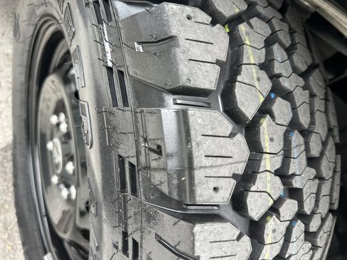 Used 2023 Ford Bronco Black Diamond AWD/4WD image 8