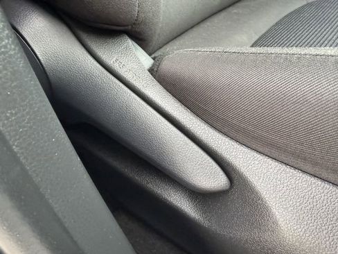 Used 2024 Toyota RAV4 LE image 4