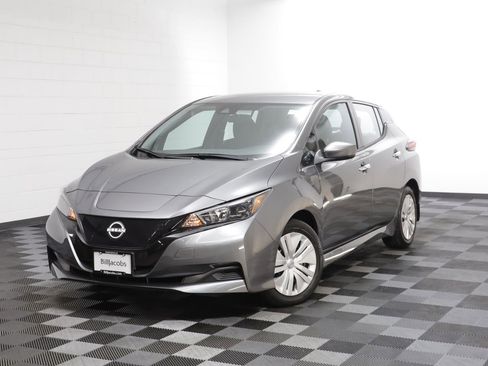 Used 2023 Nissan Leaf S image 1