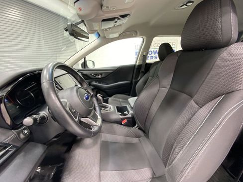 Used 2021 Subaru Outback Premium image 11
