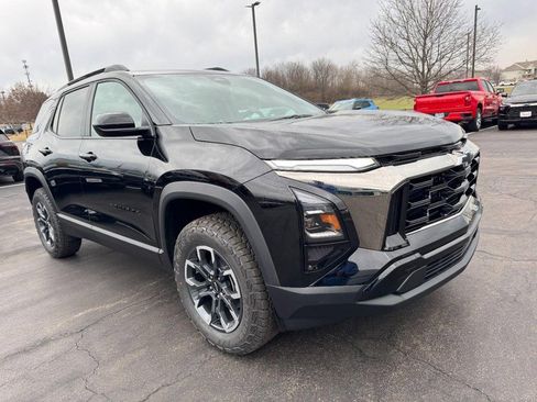 New 2026 Chevrolet Equinox ACTIV image 2