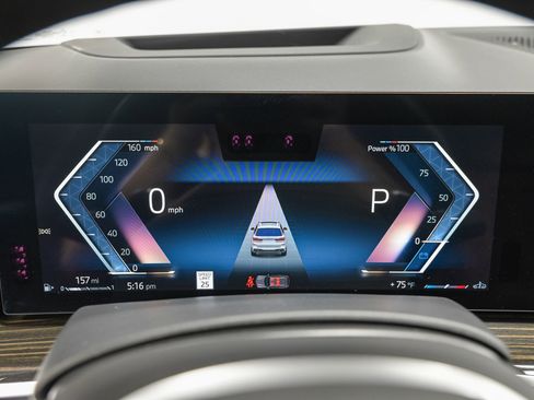 Used 2023 BMW X7 xDrive40i w/ M Sport Package image 21