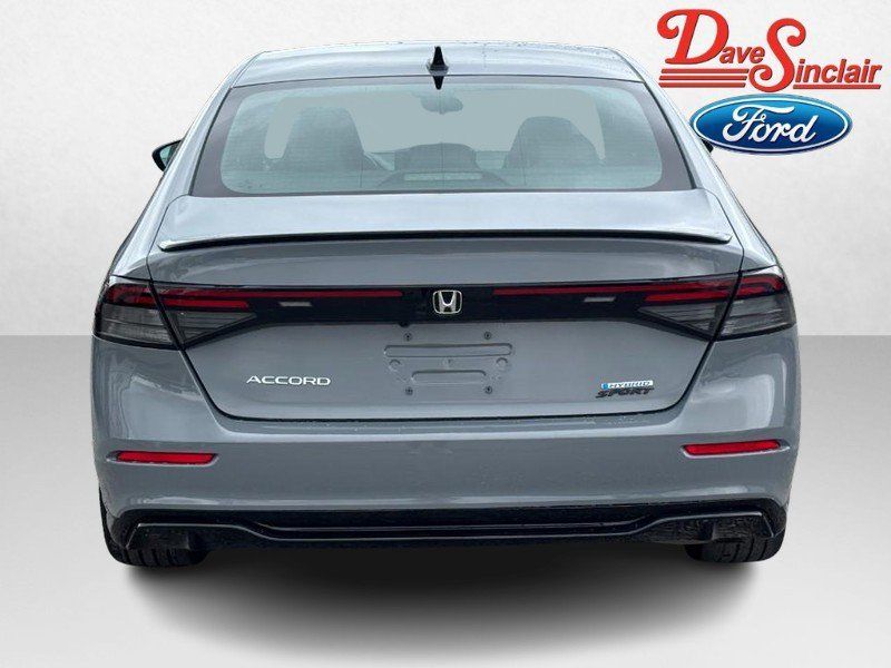 Used 2023 Honda Accord Sport image 8