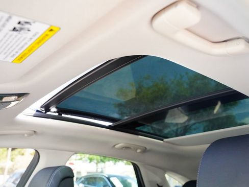 Used 2023 Genesis GV70 2.5T w/ Select Package image 5