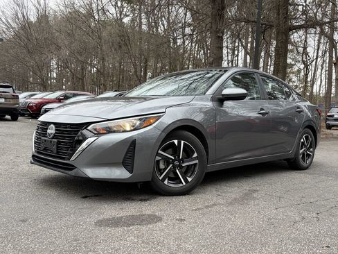 Used 2024 Nissan Sentra SV image 1