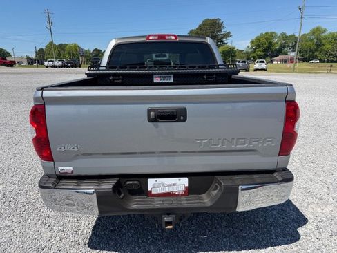 Used 2014 Toyota Tundra SR5 w/ SR5 Upgrade Package AWD/4WD image 6