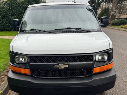 Used 2014 Chevrolet Express 2500 LS RWD image 8
