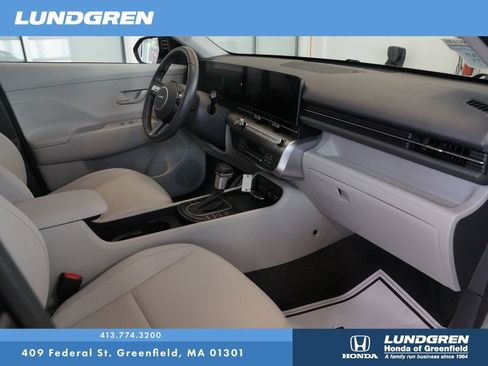 Used 2025 Hyundai Kona SEL AWD/4WD image 33