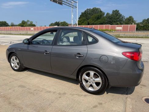 Used 2009 Hyundai Elantra SE FWD image 9