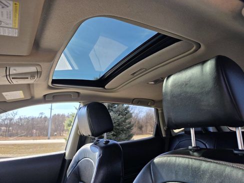 Used 2011 Nissan Rogue SV w/ SL Pkg image 20