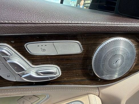 Used 2015 Mercedes-Benz C 300 4MATIC Sedan image 9