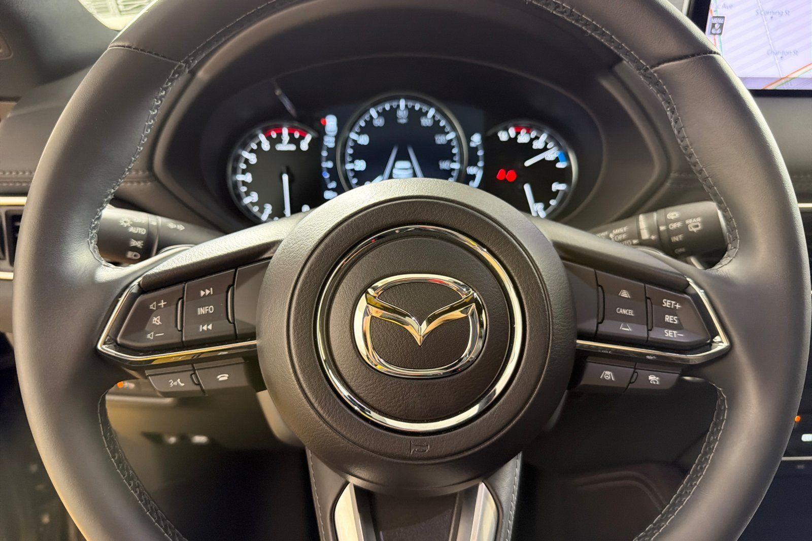 Used 2024 MAZDA CX-5 Signature AWD/4WD image 23