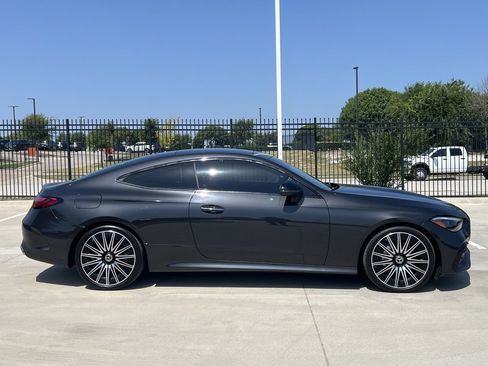 Used 2024 Mercedes-Benz CLE 300 4MATIC Coupe image 3