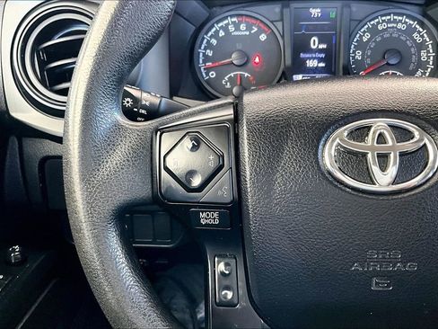 Certified 2022 Toyota Tacoma SR image 12