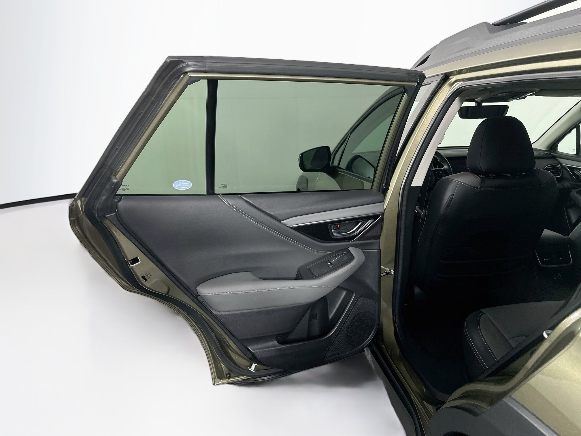 Used 2025 Subaru Outback Onyx Edition AWD/4WD image 25