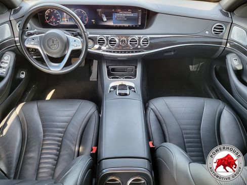 Used 2019 Mercedes-Benz S 560 Sedan image 16