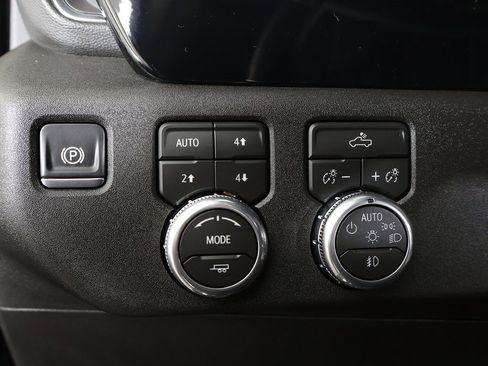 Used 2026 GMC Sierra 1500 Elevation w/ Preferred Package image 39