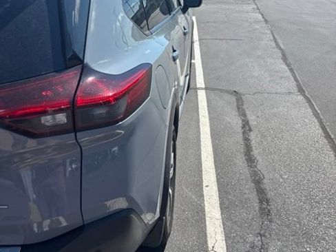 Used 2021 Nissan Rogue SL w/ Premium Package FWD image 8