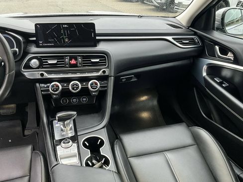 Used 2022 Genesis G70 2.0T image 29