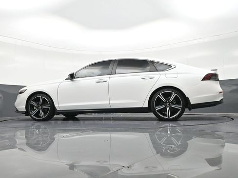 Used 2023 Honda Accord Sport image 25