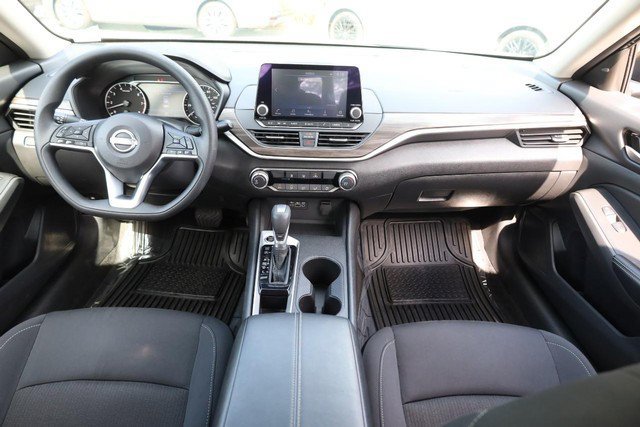 Certified 2025 Nissan Altima 2.5 SV FWD image 21