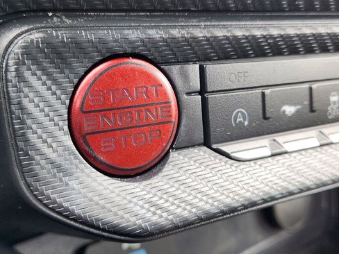 Used 2024 Ford Mustang EcoBoost image 27