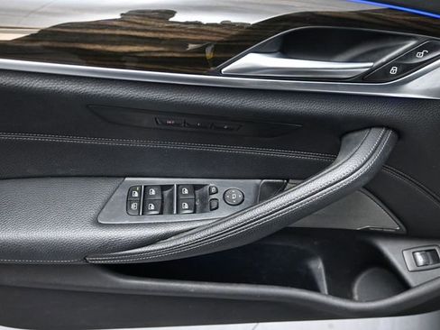 Used 2018 BMW 530i xDrive image 15