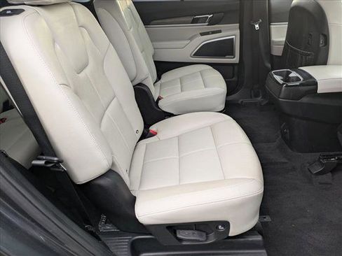 Used 2022 Kia Telluride EX w/ EX Premium Package image 22