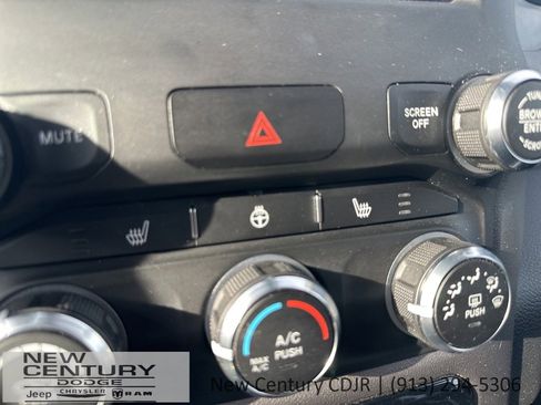 Used 2023 RAM 1500 Big Horn image 33