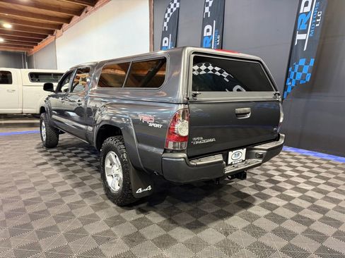 Used 2011 Toyota Tacoma 4x4 Double Cab w/ TRD Sport Pkg w/JBL Audio image 3
