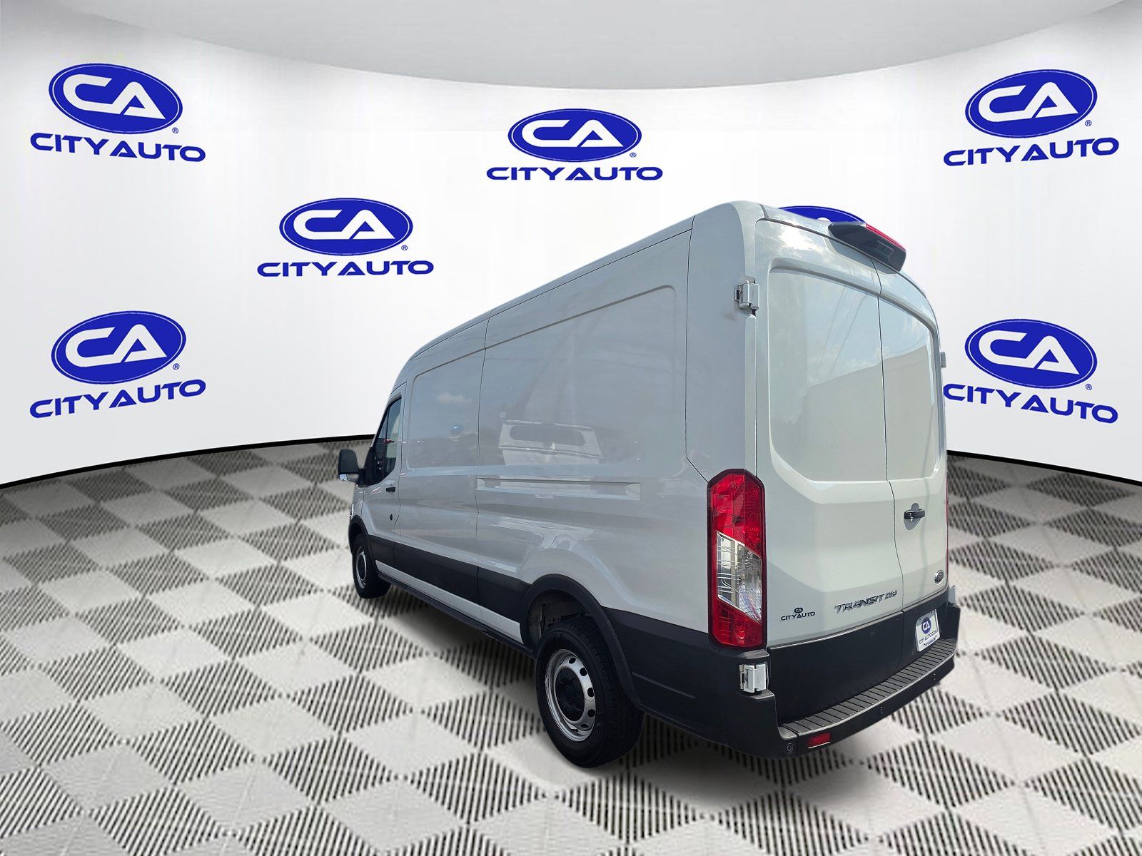Used 2023 Ford Transit 250 Medium Roof w/ Load Area Protection Package RWD image 6
