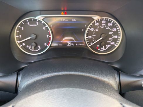 Used 2024 Nissan Sentra SV FWD image 30