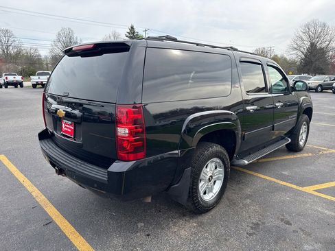 Used 2014 Chevrolet Suburban LT AWD/4WD image 6