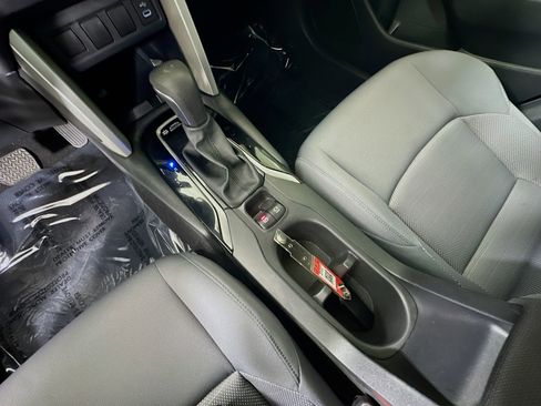 Used 2024 Toyota Corolla Cross AWD Hybrid image 22