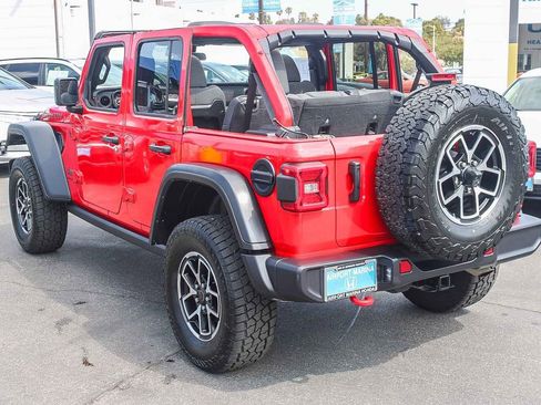Used 2025 Jeep Wrangler Unlimited Rubicon AWD/4WD image 33