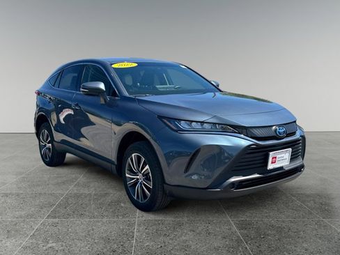 Used 2022 Toyota Venza LE AWD/4WD image 7